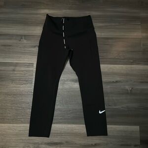 NIKE EPIC LUXE PERFORATED LEGGINGS